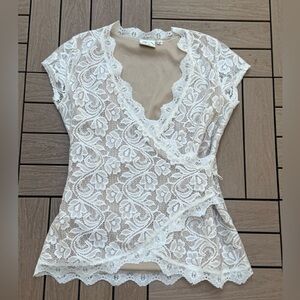 JaretChung tan white floral lace skirt sleeve top
